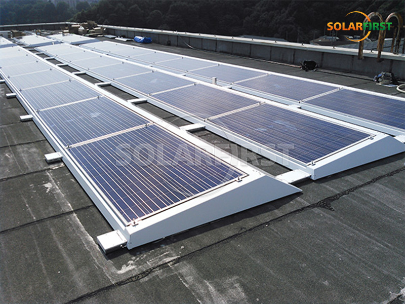 일본의 80kWp 태양광 콘크리트 지붕 발전소
